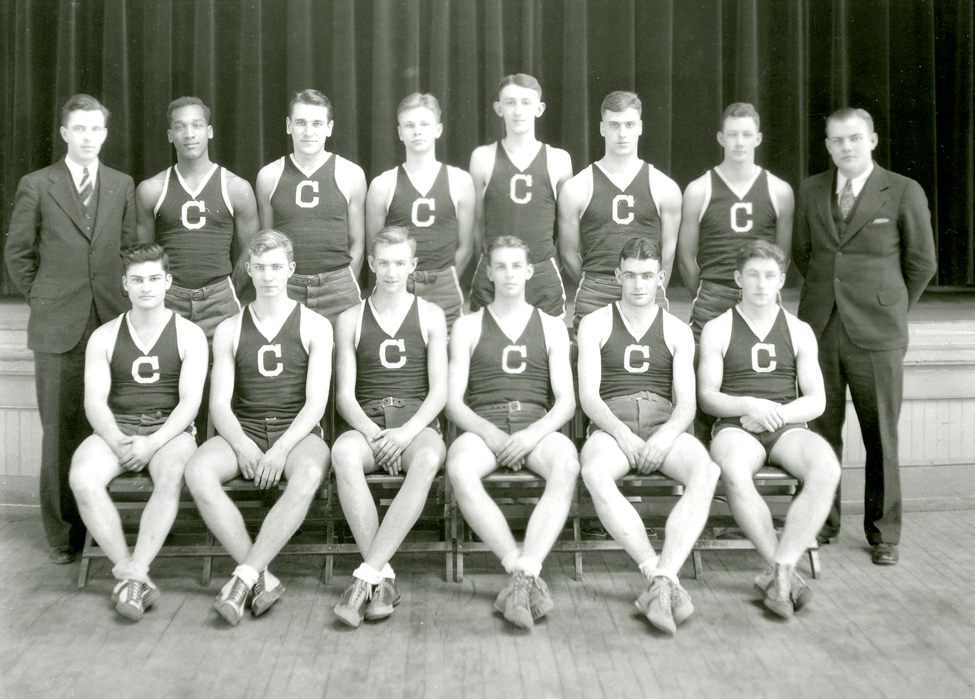 team photo 1933 Nutmeg yearbook.