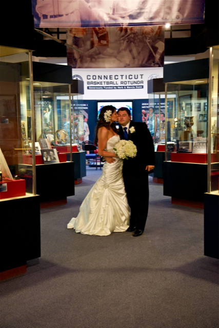 Huntington couple kiss in Husky Heritage Sports Museum