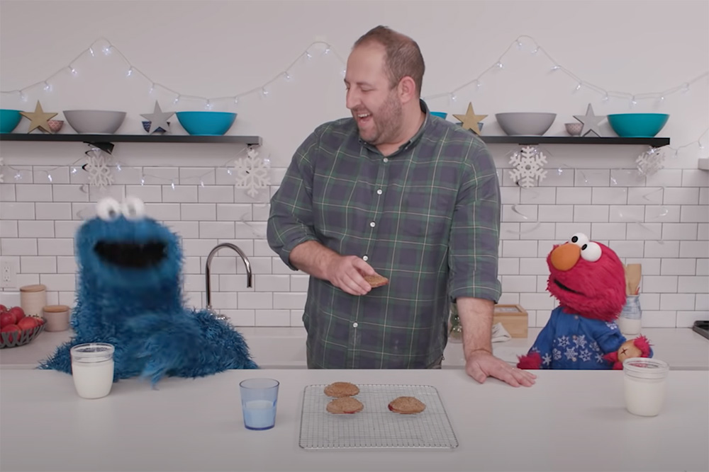 Joel Gamoran prepares Sticky Cranberry Hand Pies on "Sesame Street"