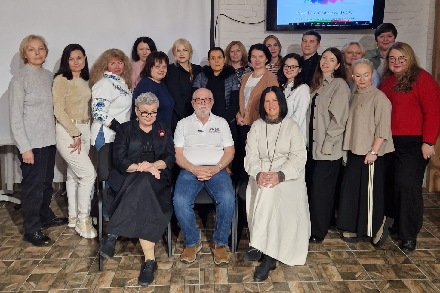 Don deGraffenreid in group photo.