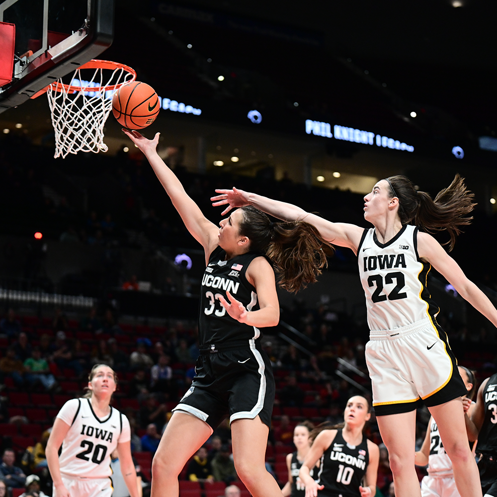 Women's basketball Championship Game featuring players Caroline Ducharme; Nika Mühl and Ayanna Patterson in 2022-23 game